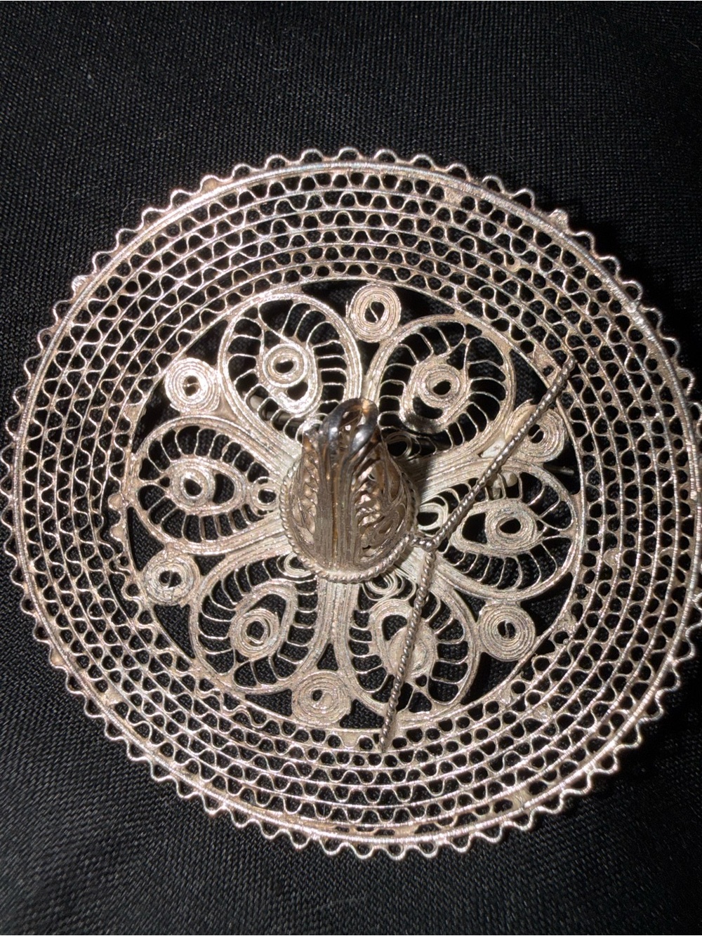 Vintage Mexican sombrero sterling Silver Filigree Round Brooch